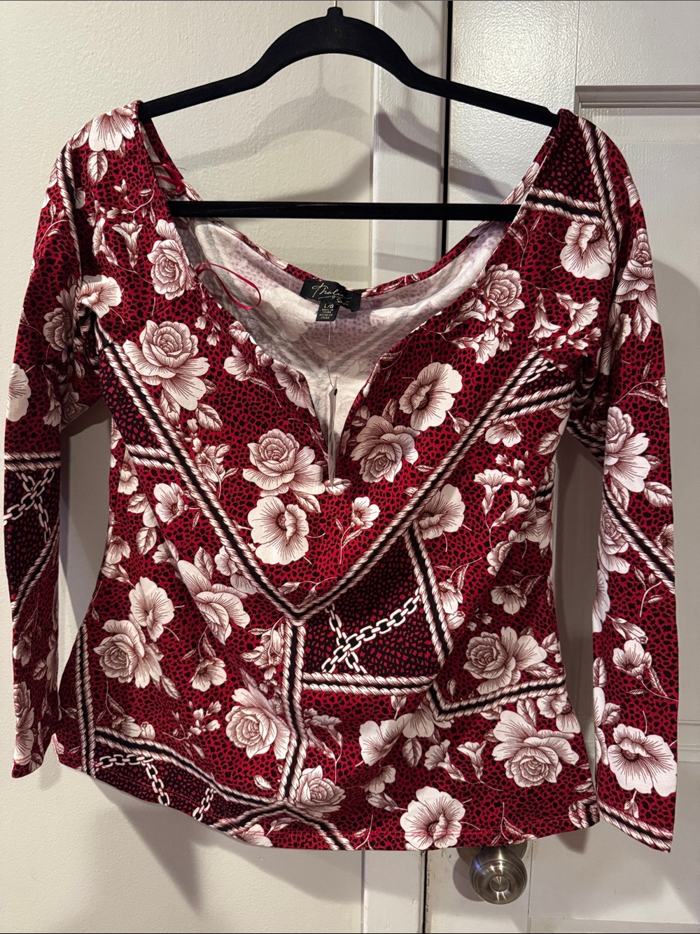 NWT Thalia Sodi Burgundy Floral V-Neck Long Sleeve Top